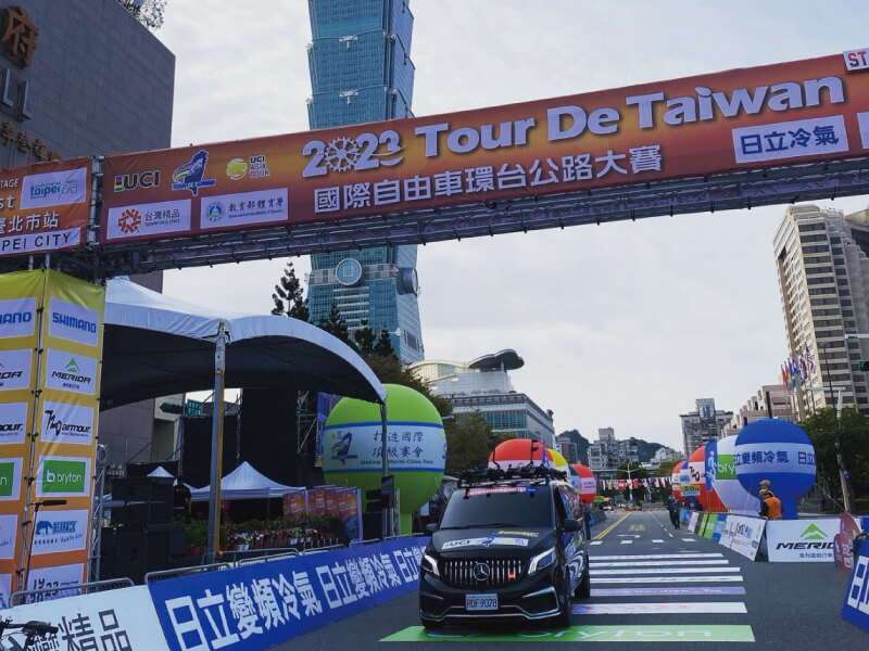 單車玩客旅遊團隊提供國家隊集訓九人座保母車接送服務